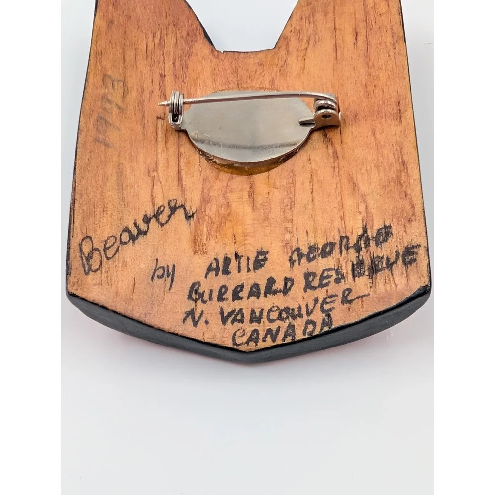 Artie George Signed Beaver Mask Brooch Carved Yellow Cedar Salish‎ First Nations